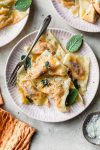 Butternut Squash Ravioli met salieboter